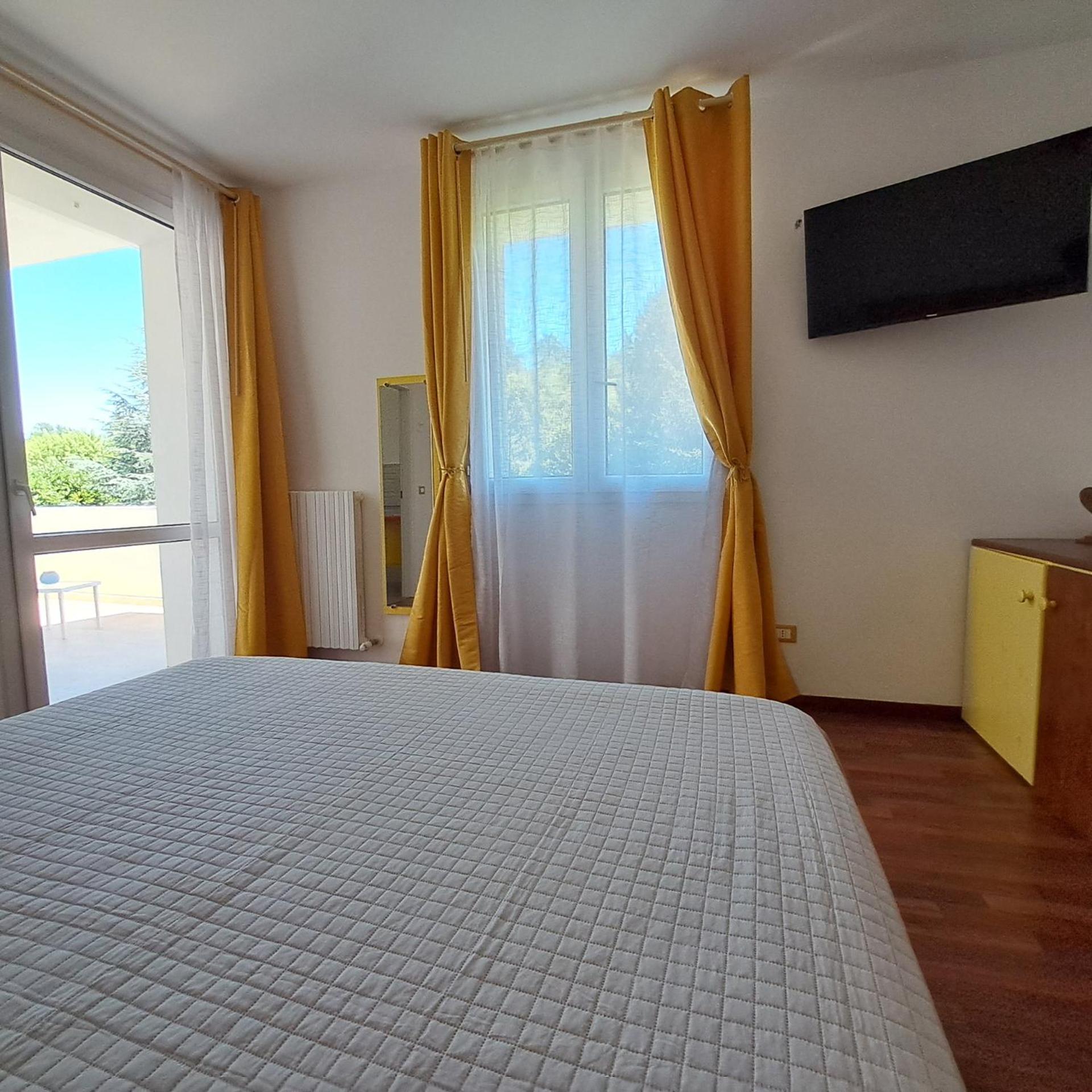 Bed and Breakfast Terrazzaponente Monte San Pietro Екстер'єр фото